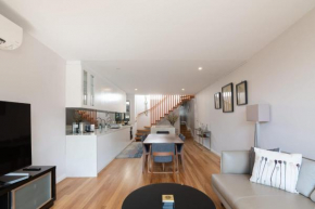Modern Home in Erskineville w AC and Parking, Sydney